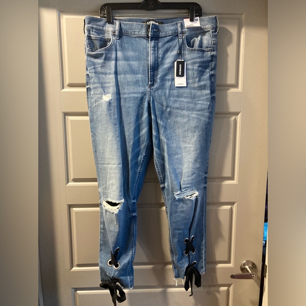 EXPRESS NWT Blue Ankle Skinny Jeans